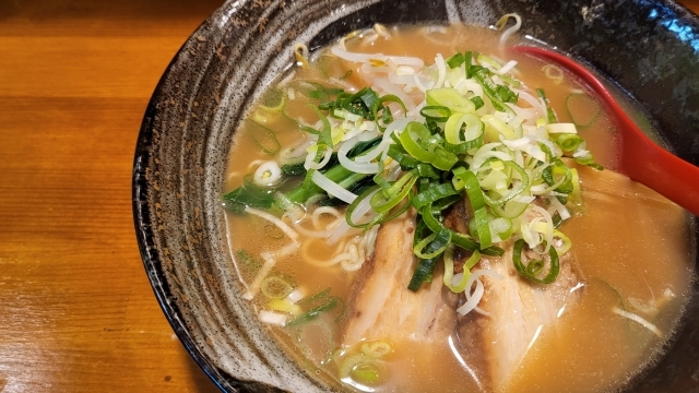 Kumpulan orang-orang yang menyukai ramen! !