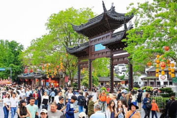 中国のメーデー連休の国内旅行者の数は前年同期比7．6％増の延べ2億9500万人に達した。